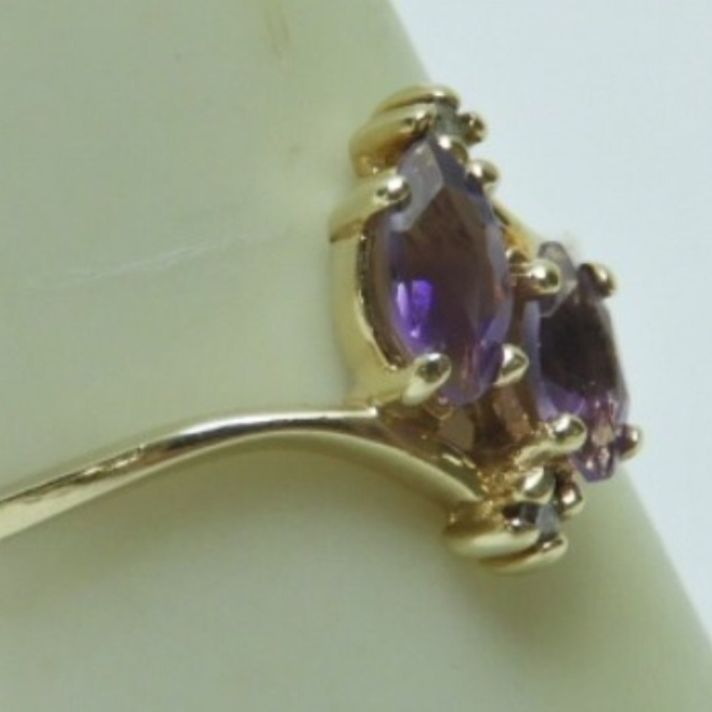 Preloved Solid 10k Amethyst Diamond Ring - image 2